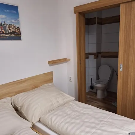 Gasthuis Bubo & Restaurant Moravany