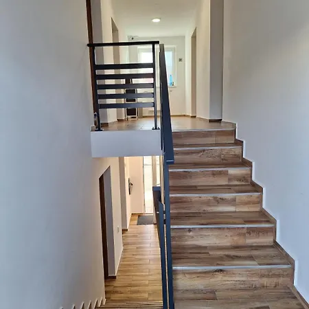 Bubo & Restaurant Moravany